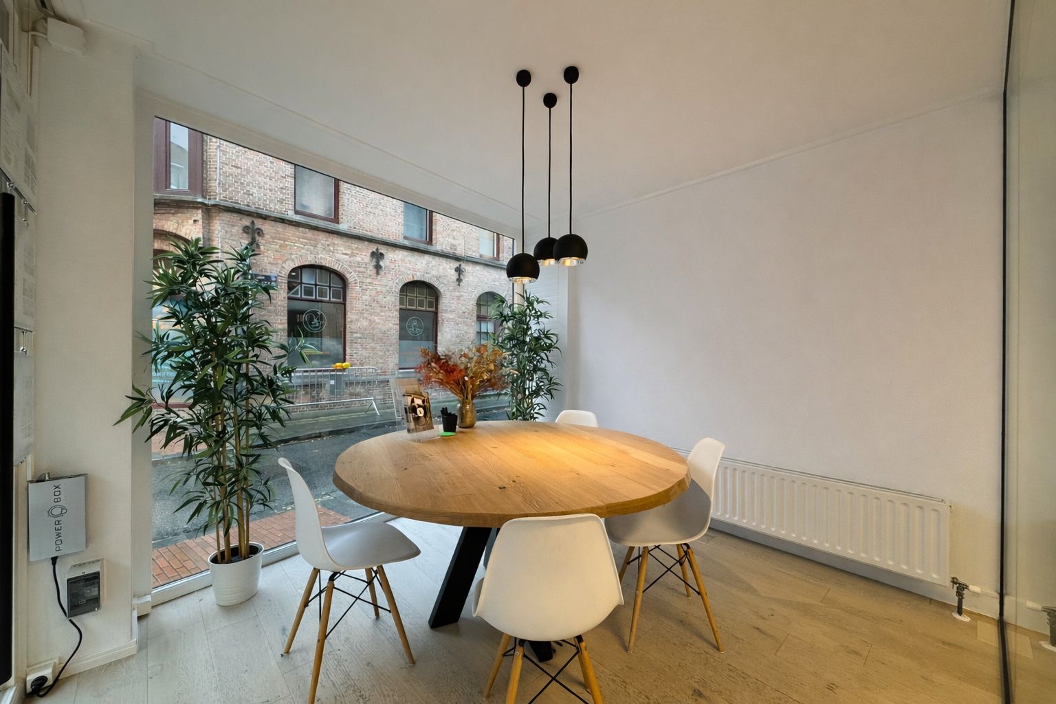 Uitstekend gelegen handelspand in hartje Izegem - foto 4