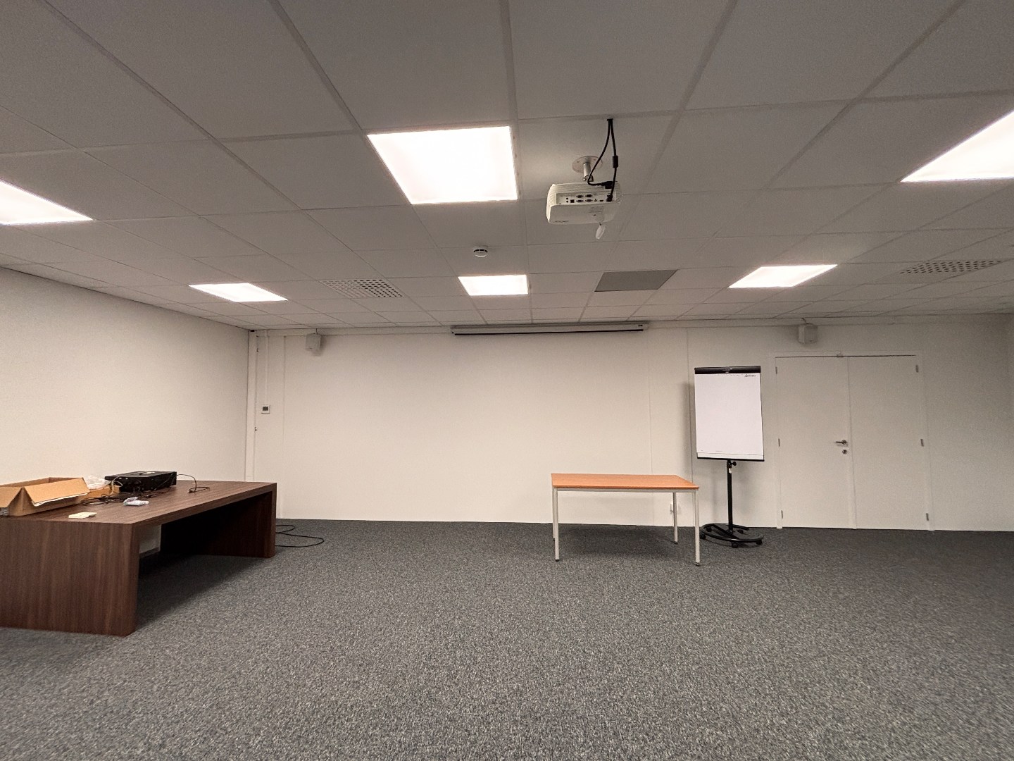 Commercieel kantoor te huur (360 m²) op de Pottelbergsite! De ideale locatie voor jouw bedrijf! - foto 4