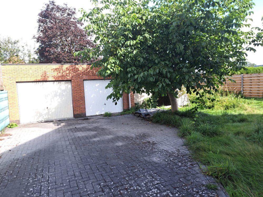 Een ruime en goed gelegen woning met tuin nabij het centrum van Westmalle - foto 5