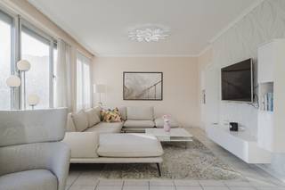 Het appartement beschikt over een bewoonbare oppervlakte van maar liefst 135m² en geniet van ruime woonvolumes die zorgen voor een...