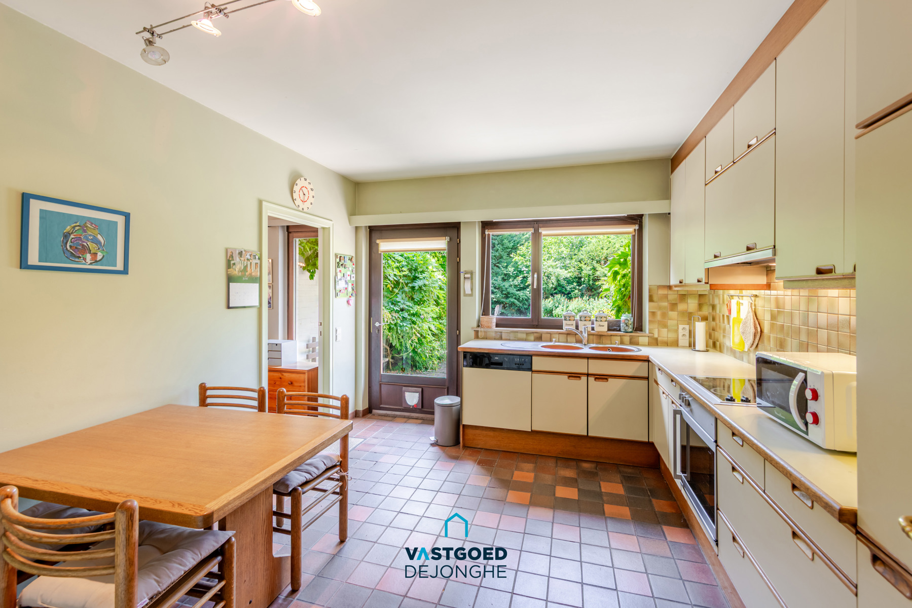 Zeer ruime open bebouwing omgeven door groen nabij het centrum van Deurle - foto 4