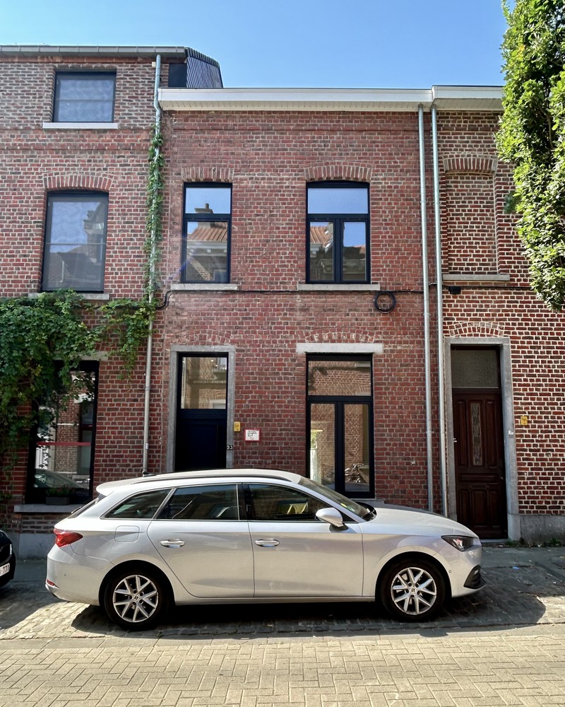 Instapklare, volledig gerenoveerde woning op toplocatie in het centrum van Leuven - foto 2