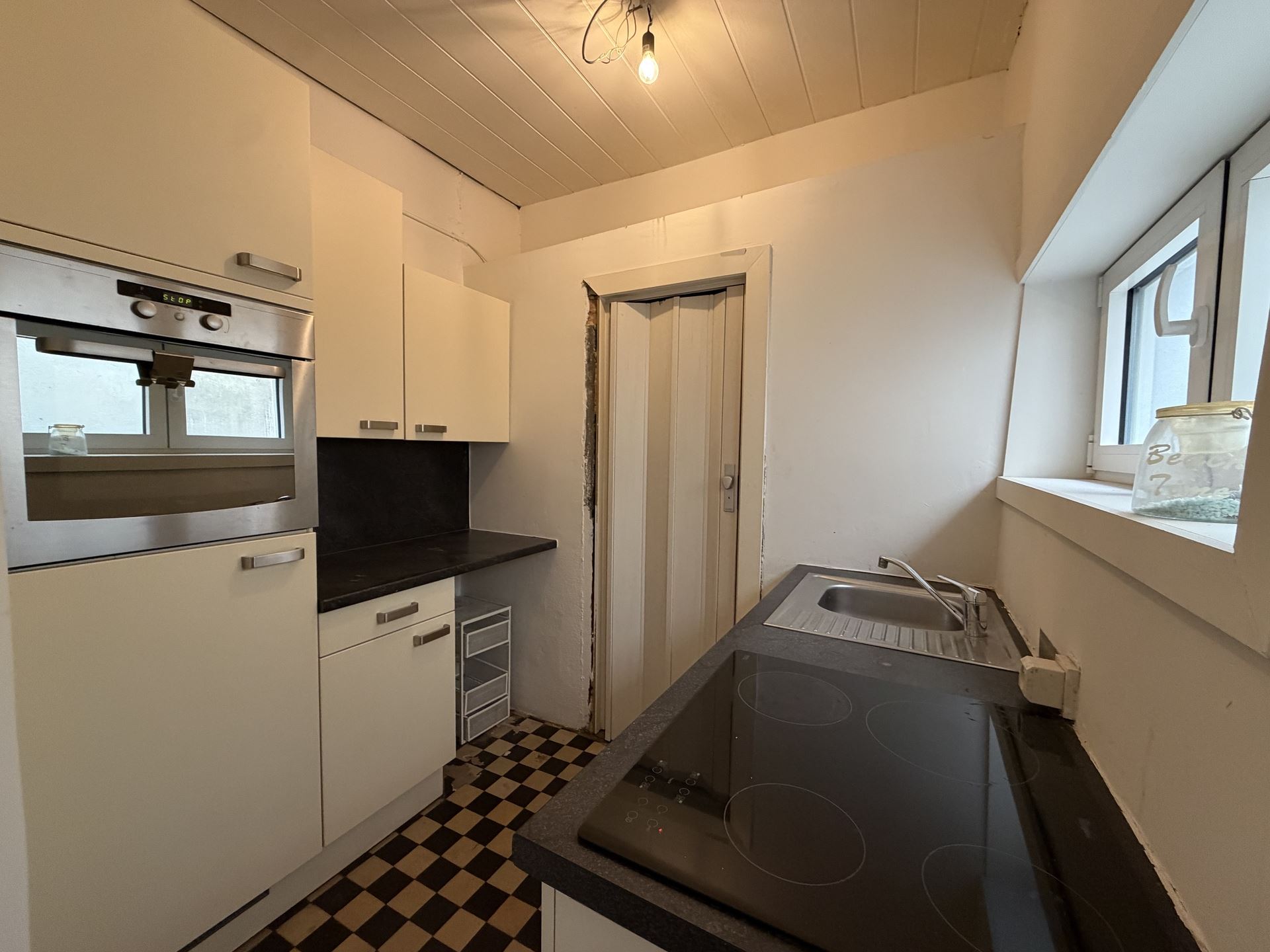 Flat/studio te huur € 850 + € 100 vaste kosten - foto 4