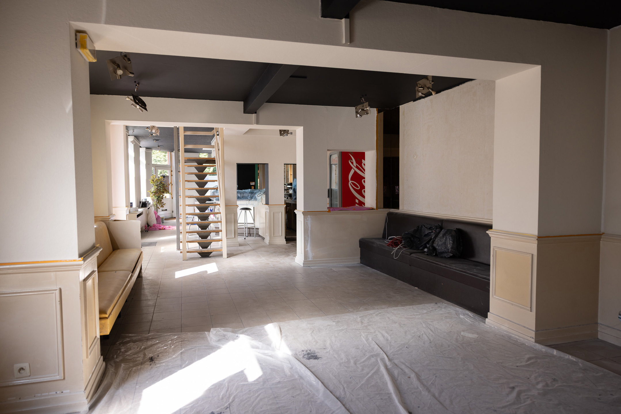JETTE – HOEKGEBOUW ±540 M² – HANDELSRUIMTE + WONING  - foto 4