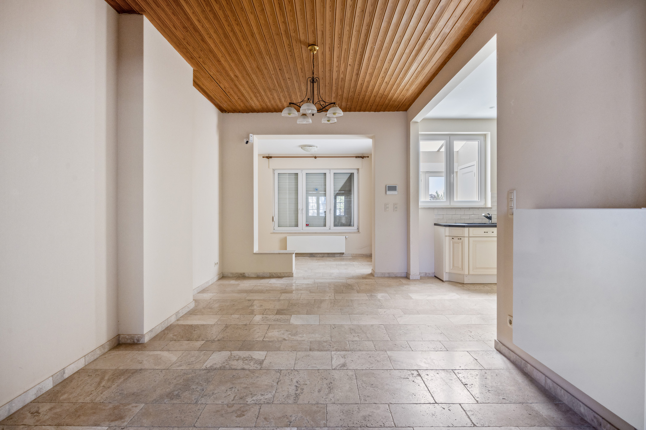 Eengezinswoning met drie kamers, tuin en garage - foto 5