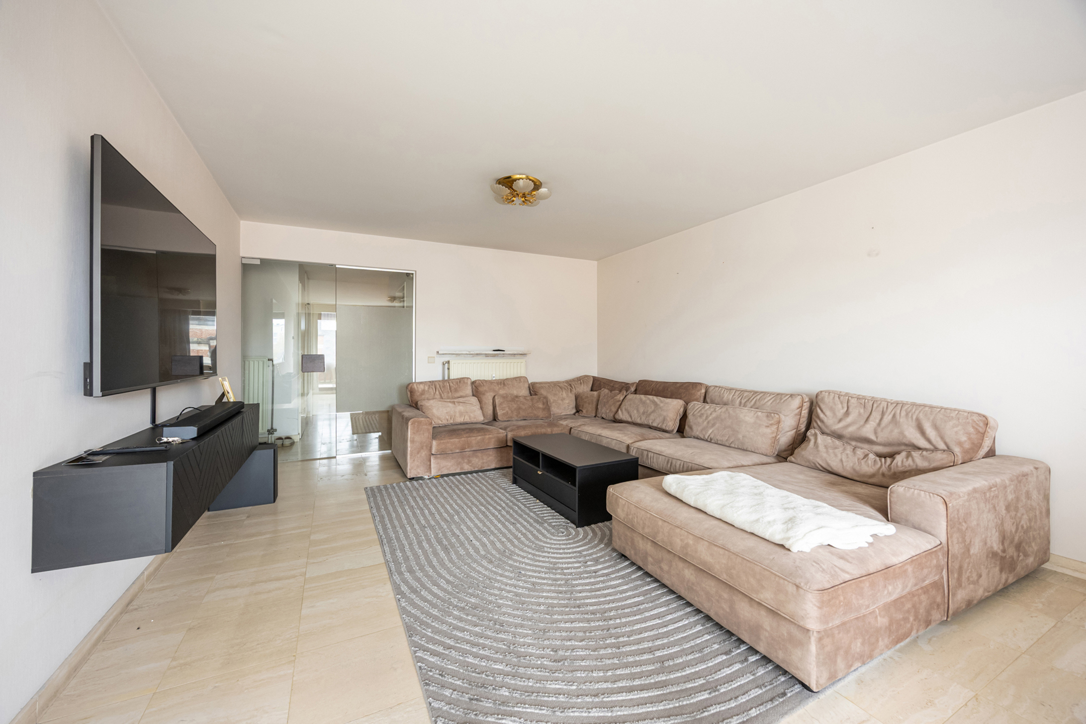 App. met 2 slpks in centrum. Epc 135 kWh/m² (B), EK conform! - foto 2