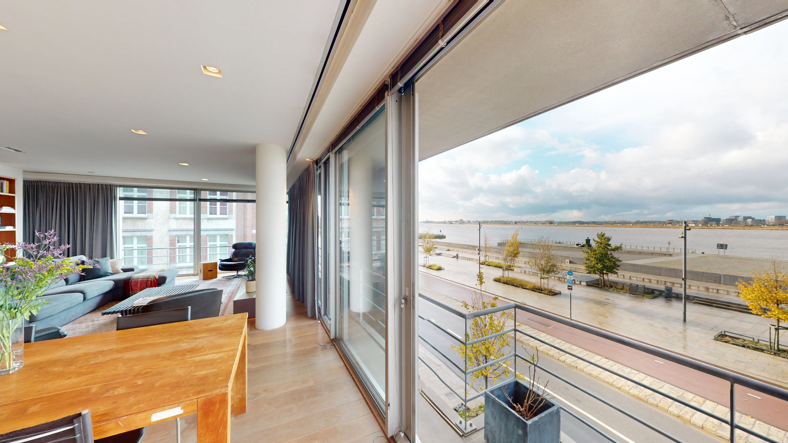 ANTWERPEN - Appartement op het Zuid met Scheldezicht. - foto 1
