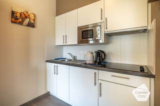 Dit appartement, met bouwjaar 2014, bevindt zich op de eerste verdieping van een verzorgde residentie en combineert comfort met een ideale...