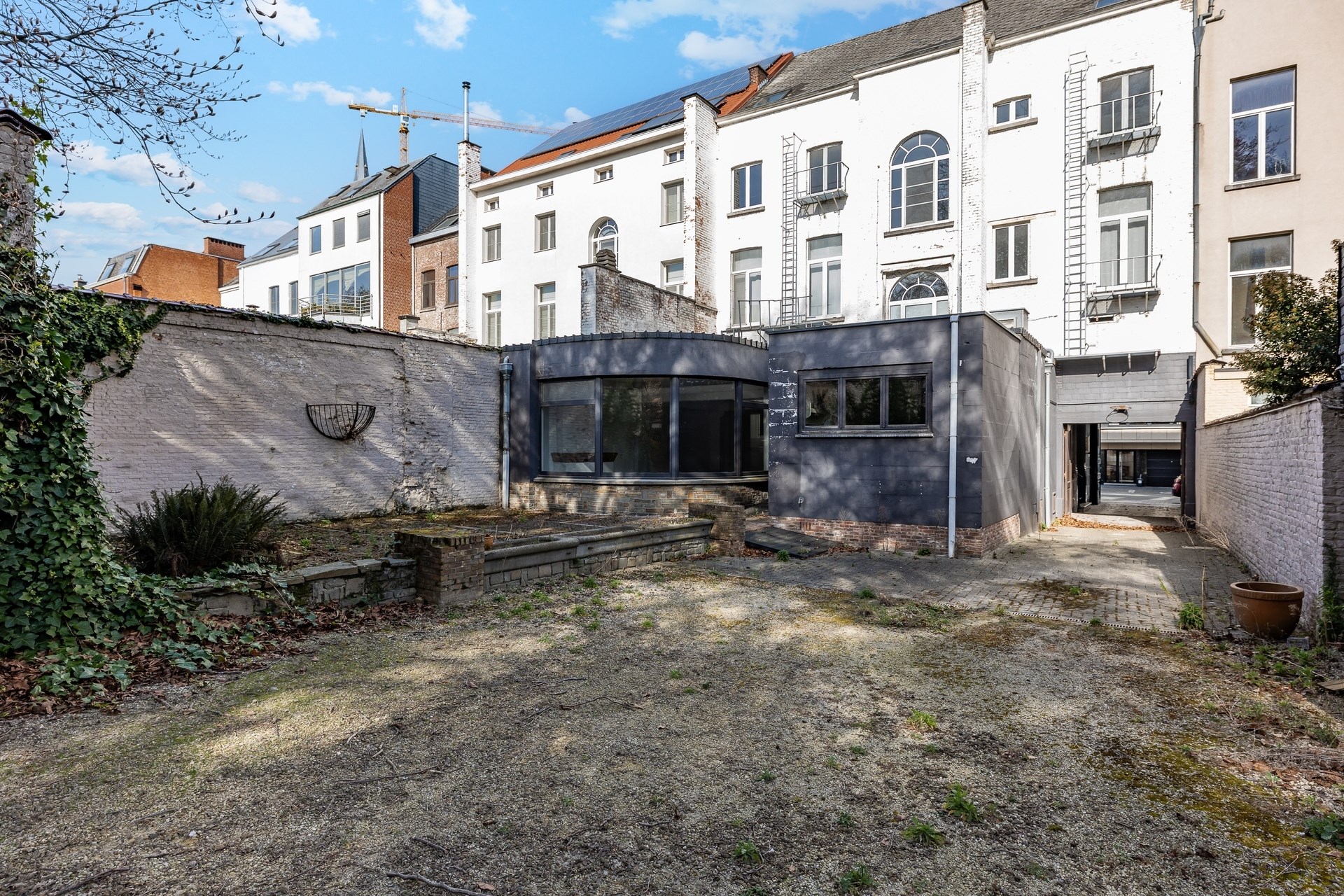 Uniek en uitzonderlijk ruim herenhuis op toplocatie in Aalst  - foto 3