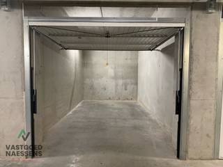 Deze ondergrondse garage met nummer 71 is gelegen in de residentie South View.Afmetingen: 2,83 x 5,52Deze garage beschikt over een stopcontact en een...