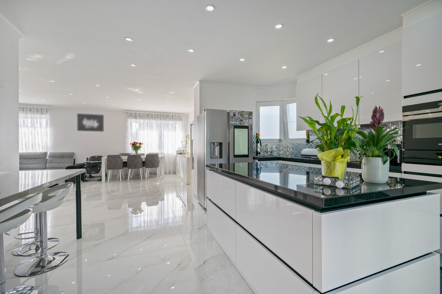 Gerenoveerde eengezinswoning op perceel van 742 m² - foto 4