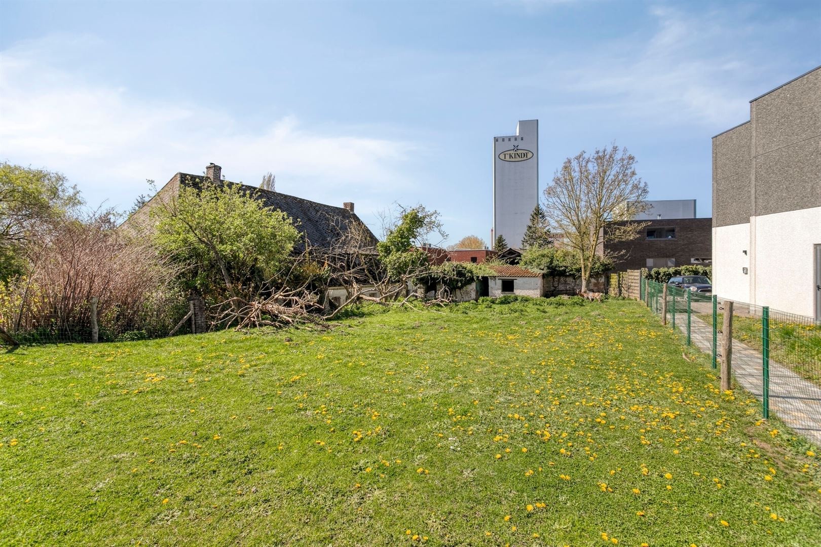 Te renoveren hoeve op 1189m² (mooie perceelbreedte) - foto 4