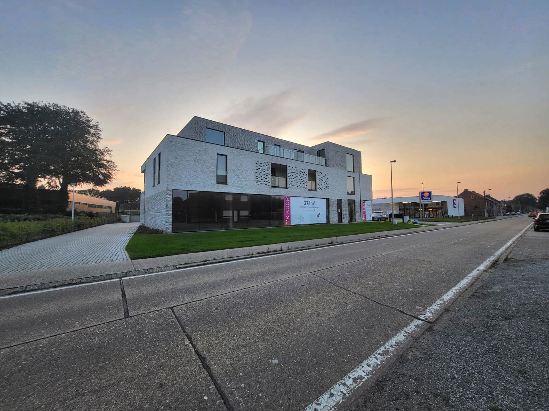 Commercial for rent in Oostham - photo 4