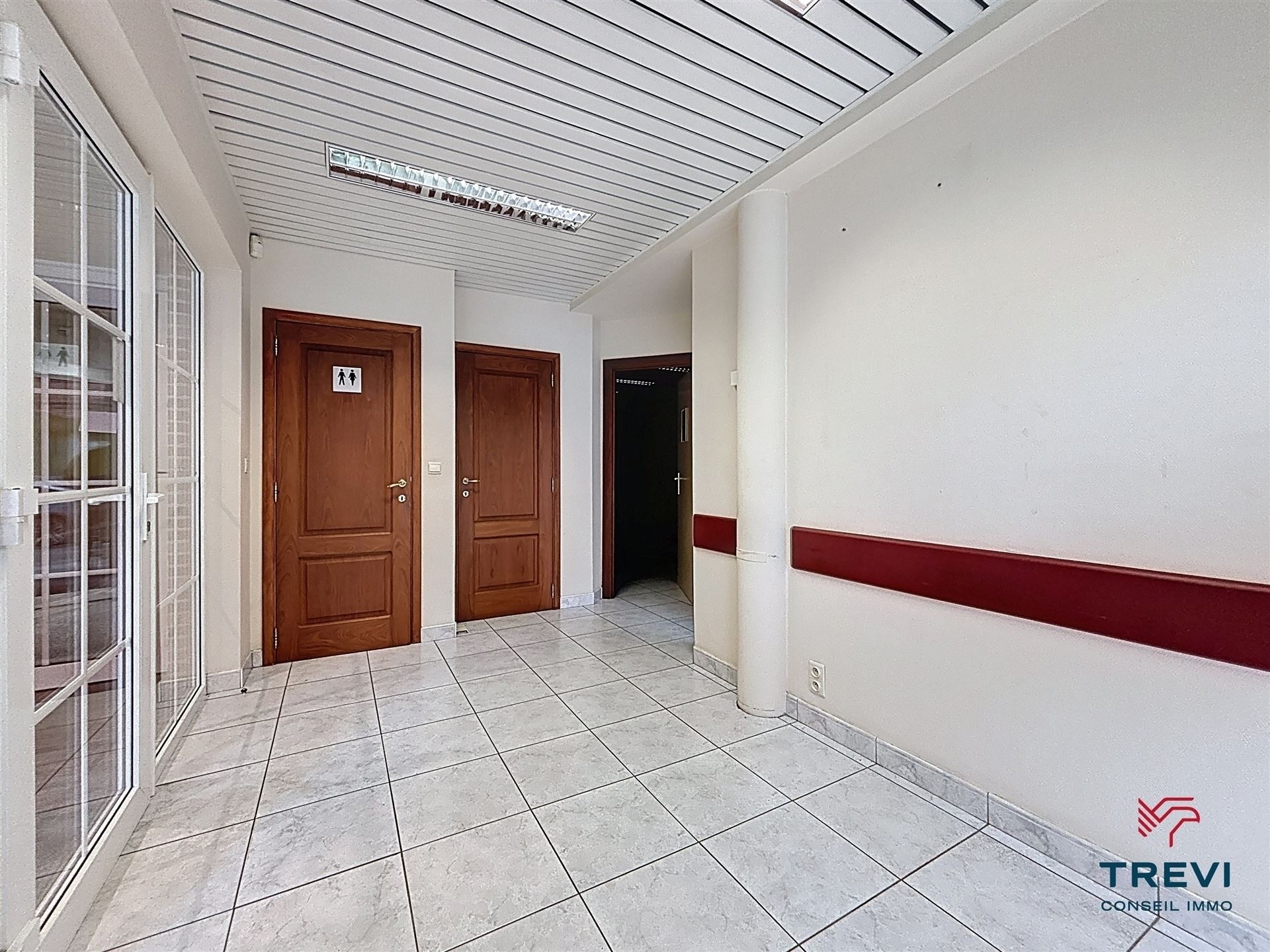 Commercial for rent in Tubize - photo 5