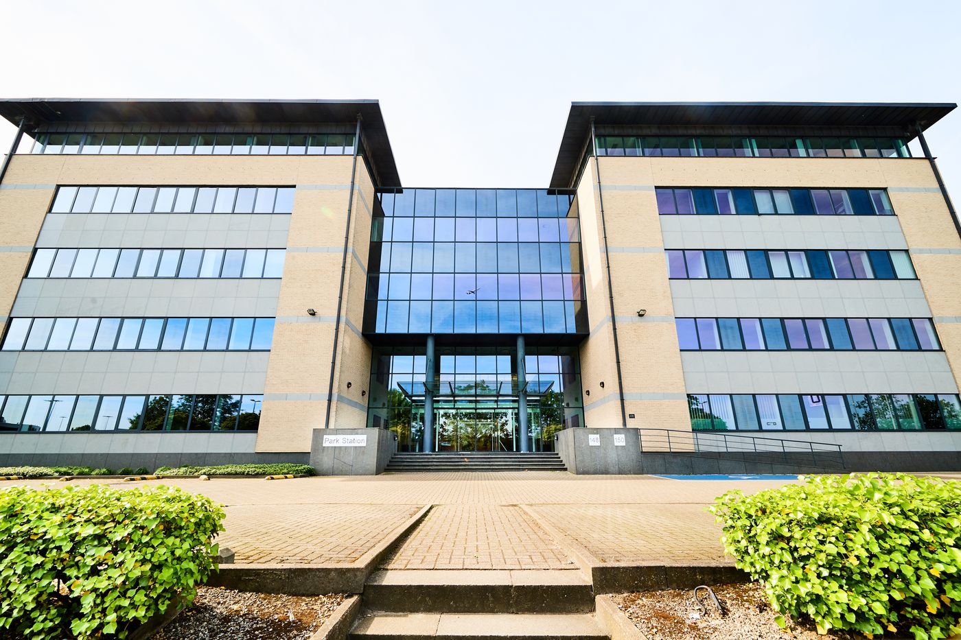 Bureaux clés en main de 391 m² à proximité de R0 - photo 5
