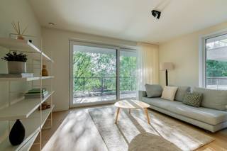 Ontdek dit energiezuinig penthouse-appartement en profiteer van 100% korting op je onroerende voorheffing gedurende 5 jaar. Dankzij...
