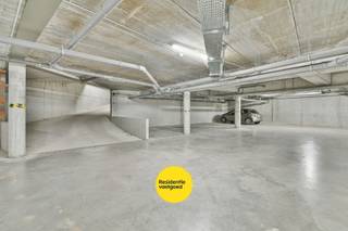 Op zoek naar een veilige en praktische parkeeroplossing in het centrum van Gistel? Deze ondergrondse, afgeschermde parkeerplaatsen bieden comfort...