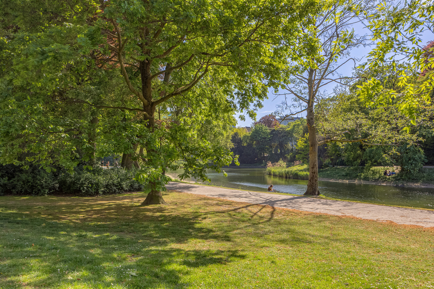 Ruim en instapklaar 2-slaapkamer appartement op toplocatie aan het Stadspark met terras, EPC B! - photo 2