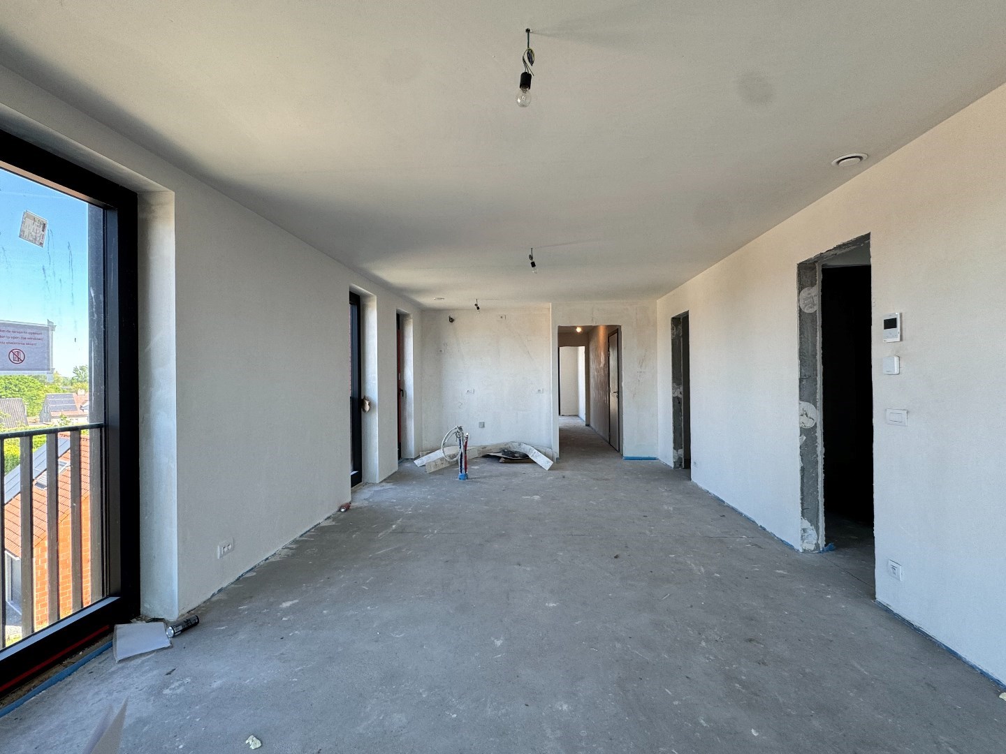 Nieuwbouwappartement met twee slaapkamers, terras en ondergrondse autostaanplaats te koop in Zulte - foto 2