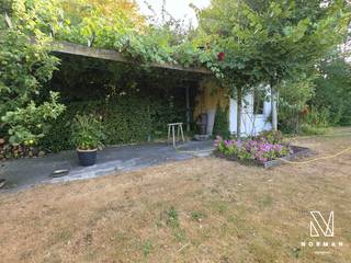 Ruime woning (4 slk mogelijk) met mooie tuin in rustige straat in Beveren-Leie<br /><br />In een rustige straat in Beveren-Leie, maar vlot bereikbaar, ligt deze zeer ruime, kloeke woning met grote tuin. <br /><br />We komen deze bel-étagewoning binnen via de hall. Op de eerste verdieping vinden we de grote ingerichte keuken en de lichtrijke leef- en zitruimte die rechtstreeks toegang geeft tot het aangename zonneterras met een trap naar de mooie tuin. Op de 2e verdieping vinden we 3 slaapkamers (herinrichten naar 4 slaapkamers mogelijk) en een badkamer met lavabo, bad en toilet. Via een luik is er toegang tot de zolder. <br /><br />De woning heeft op het gelijkvloers nog een grote inpandige garage, een bergruimte en een multifunctionele ruimte (vb wasplaats). Vanuit de garage is er rechtstreeks toegang tot de mooie tuin via een overdekt terras. <br /><br />PLUSPUNTEN:<br />+ 203 m² bewoonbare oppervlakte<br />+ geen renovatieverplichting <br />+ mooie tuin<br />+ vlotte bereikbaarheid