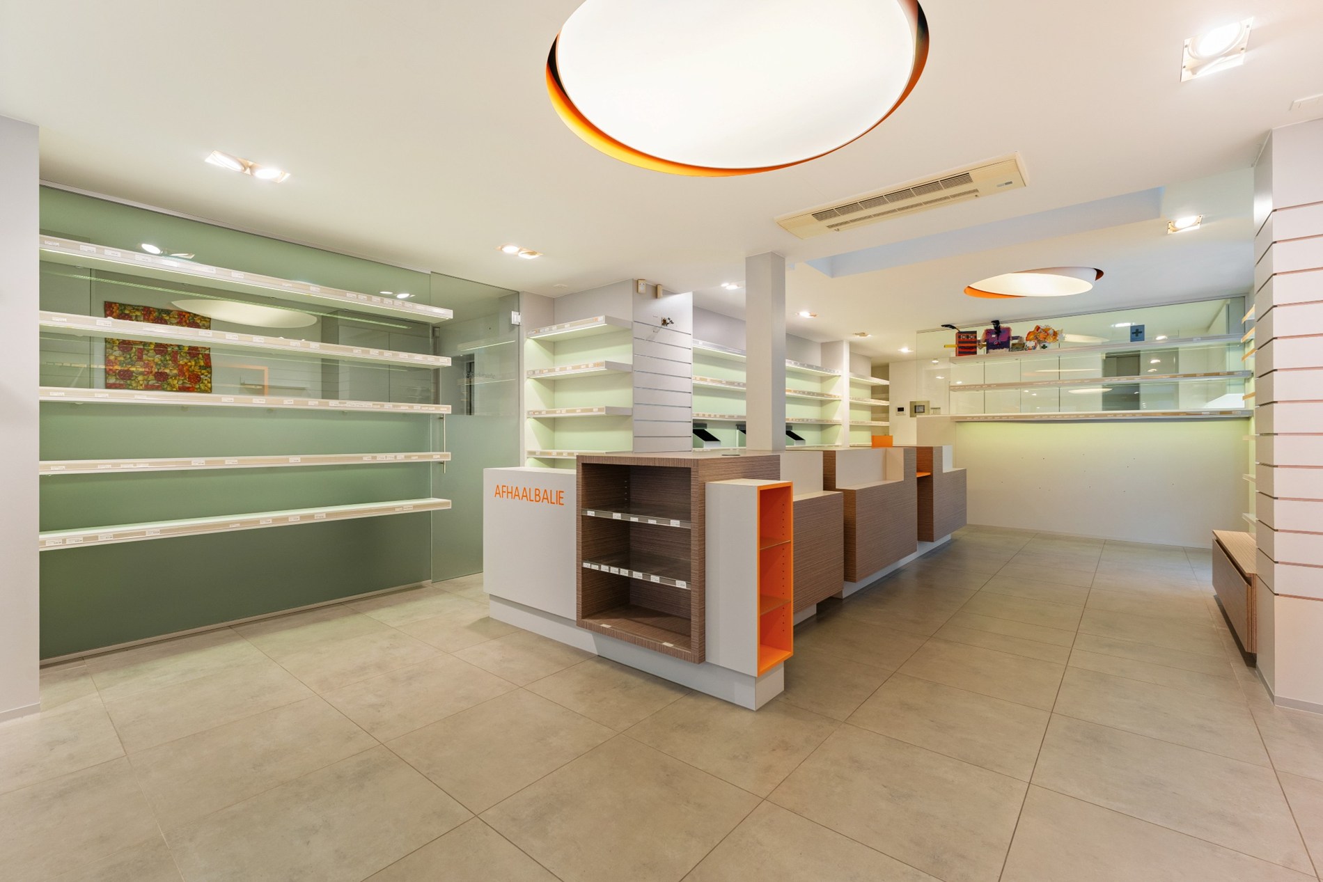 Woning met handelspand, tuin en groot terras - foto 5