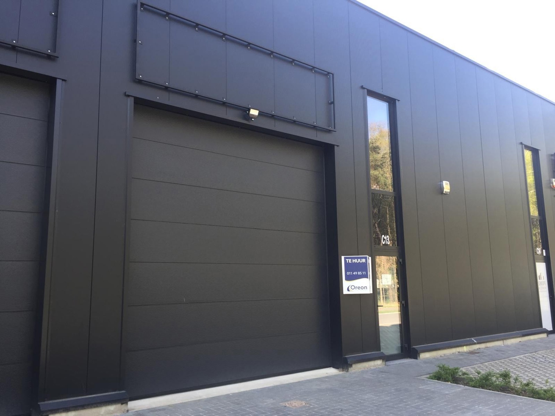 Commercial à louer à Genk - photo 1