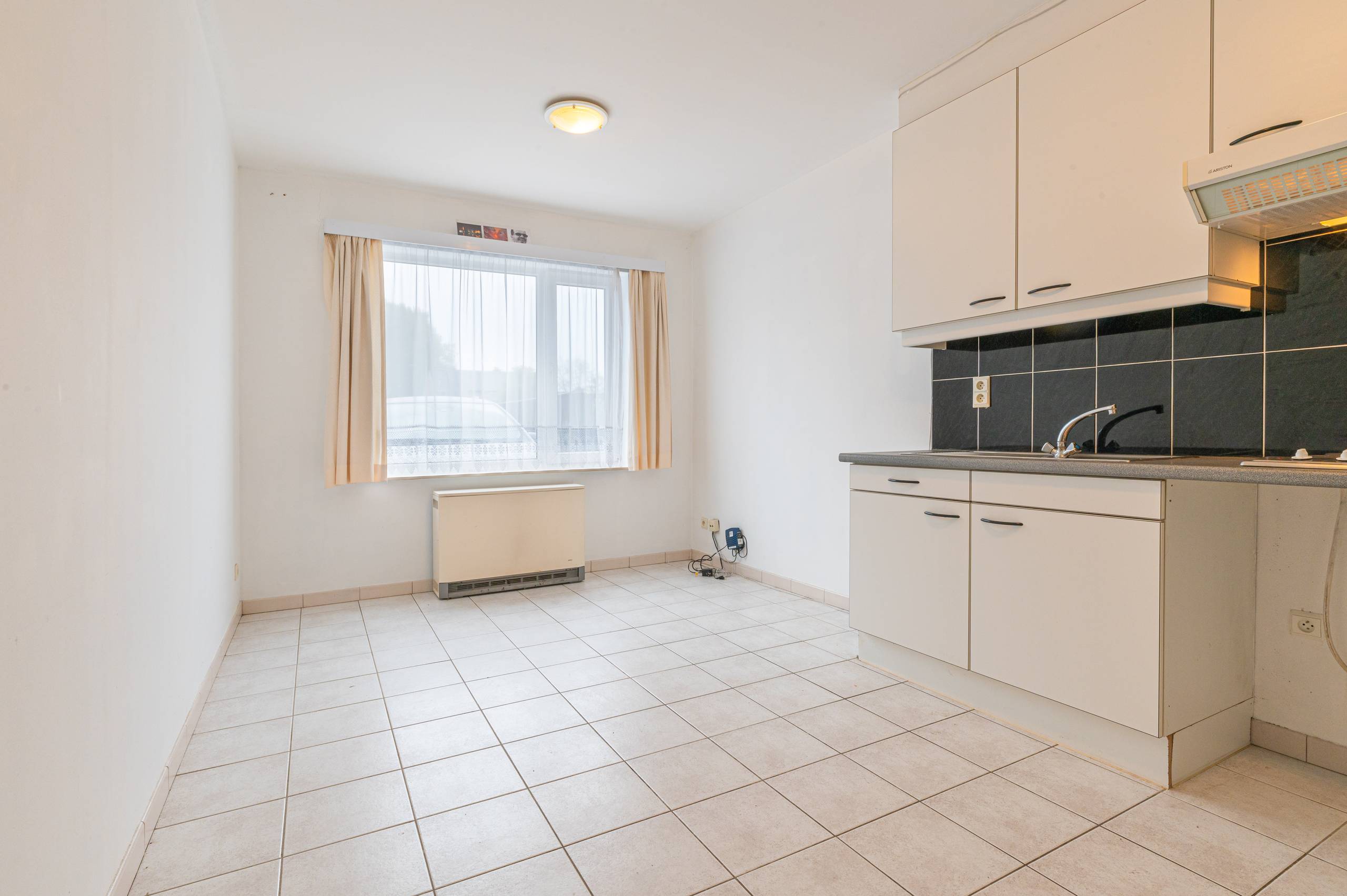 Gelijkvloers appartement met garage nabij centrum Kemzeke! - foto 2