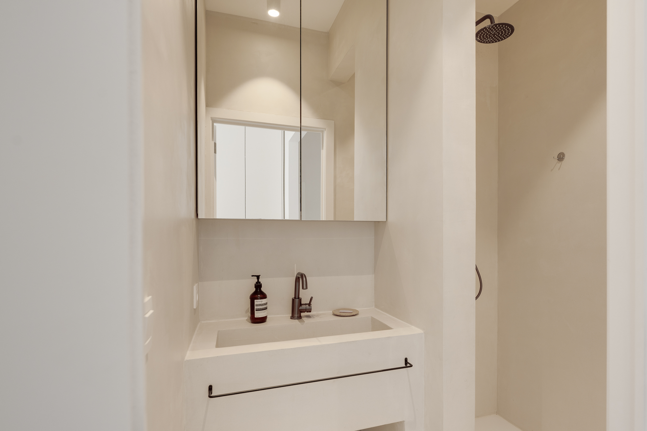 Licht en lucht in deze studio met terras op hoogte - foto 4