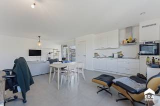 Te koop: ruim en lichtrijk nieuwbouwappartement in het centrum van Staden, op een rustige locatie met privé staanplaats. Dit appartement (bouwjaar...