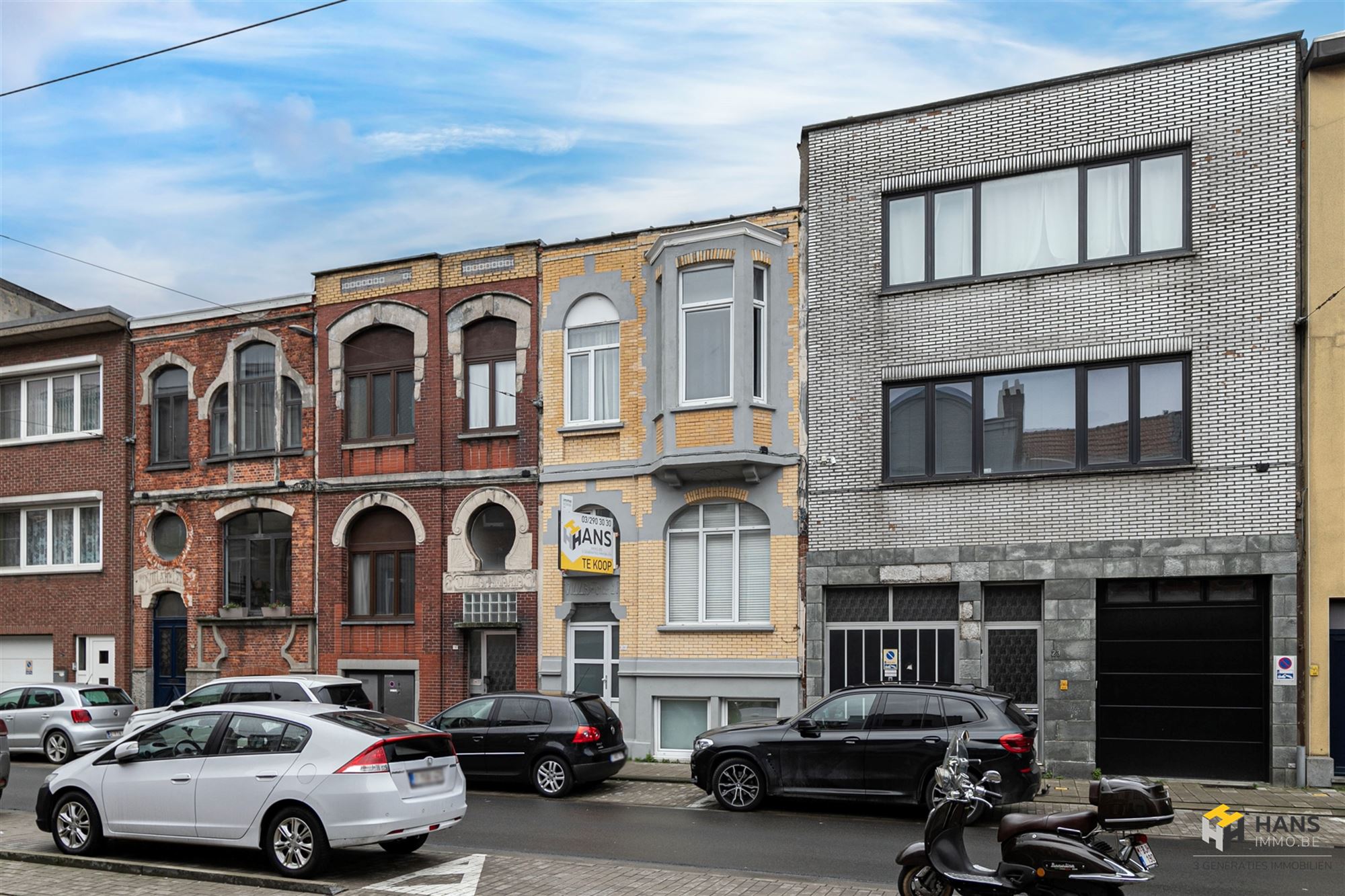 Instapklare woning (287 m²) met 3 slaapkamers, 2 badkamers en tuin (75 m²) in Deurne. - foto 1