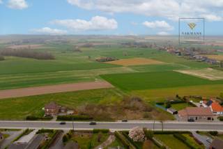 Op amper 2min rijden van Ronse, Chaussée de Renaix 83 te 7912 DergneauVoor het bouwen van een alleenstaande woning volgens de voorschriften.Mooie...