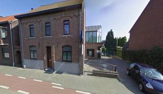 Voormalig KBC-kantoor met woonst te koop in RotemOp een centrale locatie in Rotem bevindt zich dit voormalige KBC-kantoor van 270m² met ruime...