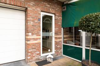 Prachtig appartement te koop in hartje Eeklo met zicht op de MarktOp een toplocatie in het centrum van Eeklo bevindt zich dit ruim en appartement op...