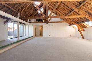 Wonen in het hart van Turnhout, omgeven door monumentaal erfgoedIn het centrum ontluikt een uitzonderlijke woonplek: residentie “Het Gerecht”, de...