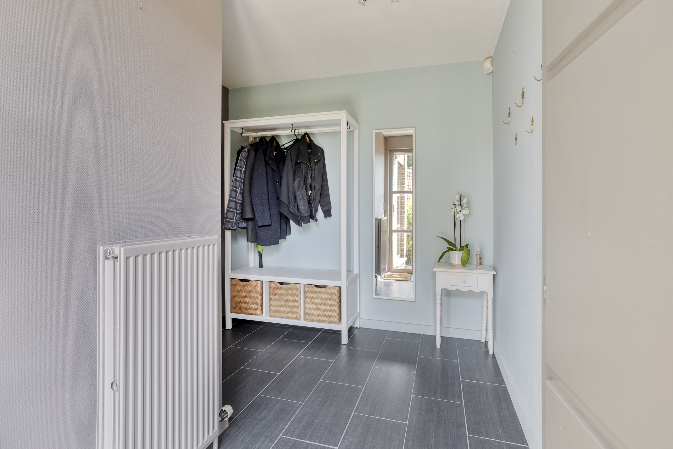 Instapklare woning met drie slaapkamers en garage - foto 5