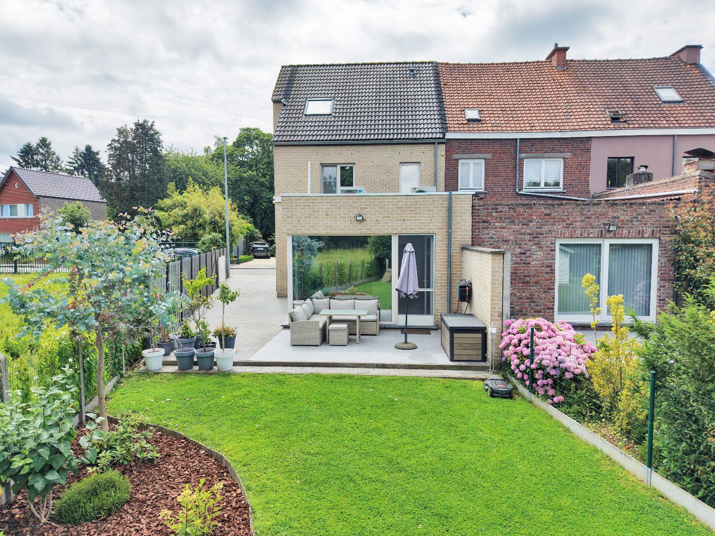 Recente, tiptop afgewerkte HOB op goede ligging te Erembodegem - foto 4