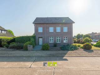 CHARMANTE VRIJSTAANDE WONING MET 3 SLAAPKAMERS OP EEN PERCEEL VAN 10A80CA TE ELENADRES- Mortelveldstraat 18D, 3650 Dilsen-Stokkem.TROEVEN- Gelegen...