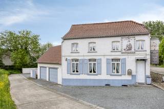 This industrial land for sale is located at a convenient location in Ophasselt. This is a discreet sale. There is currently still a house on it,...