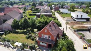 Rustig gelegen woning met tuin en garage in het landelijke Kerniel.* Elektriciteit conform het AREI In Kerniel een deelgemeente van Tongeren-Borgloon...