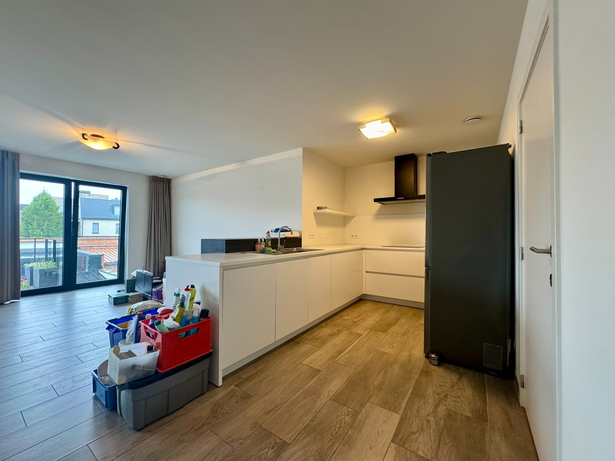 Appartement met 2 slaapkamers, terras en gesloten garagebox - foto 5