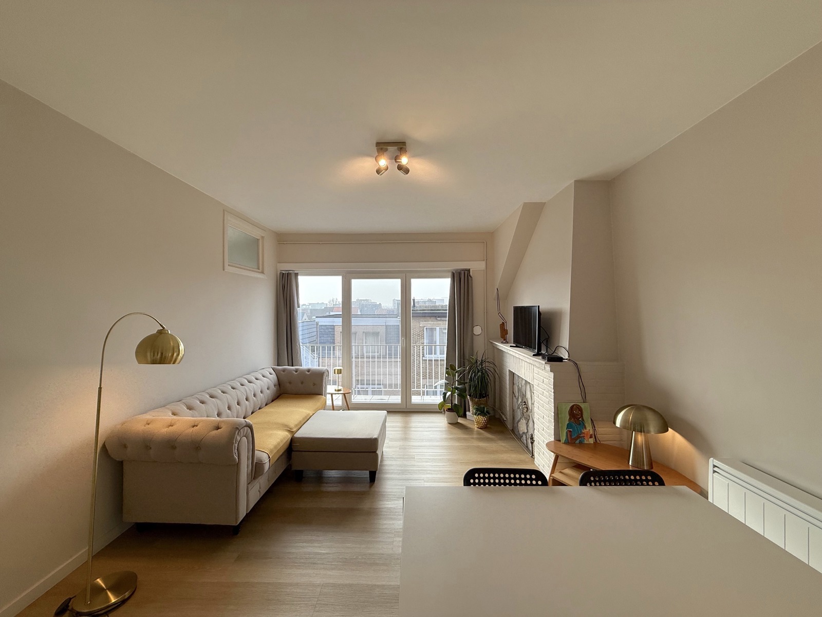 Zongericht en vernieuwd appartement met 2 slpks en terras - foto 2