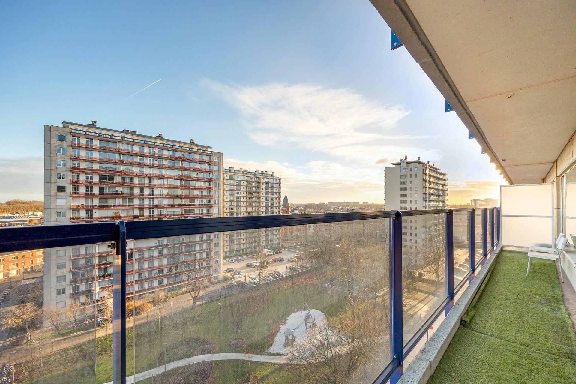 Ruim 3-slpk app met grote leefruimte en terras op 9de verd - foto 4