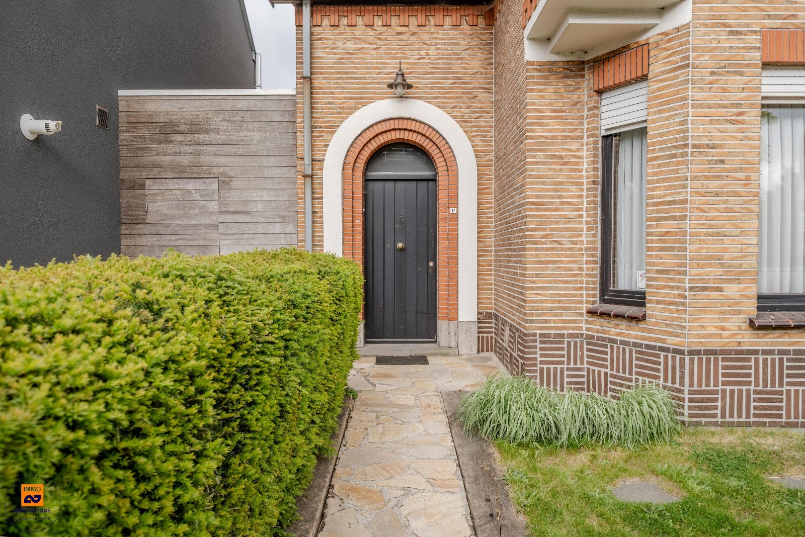 Karaktervolle woning in hartje Sleidinge - foto 2