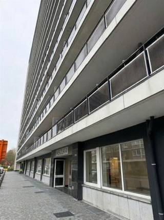 Dit instapklare appartement bevindt zich op de 8ste verdieping (blok 4) en geniet van een mooi uitzicht en een gunstige ligging. Het gebouw is...