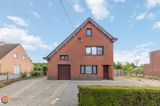 Op een uitstekende locatie in een rustige straat te Werchter bevindt zich deze op te frissen woning met 3 slaapkamers op een prachtig perceel...