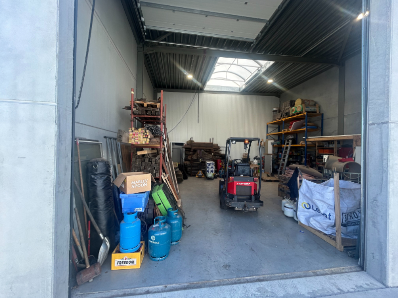 Recent magazijn van 112 m² op toplocatie in Evergem - foto 4