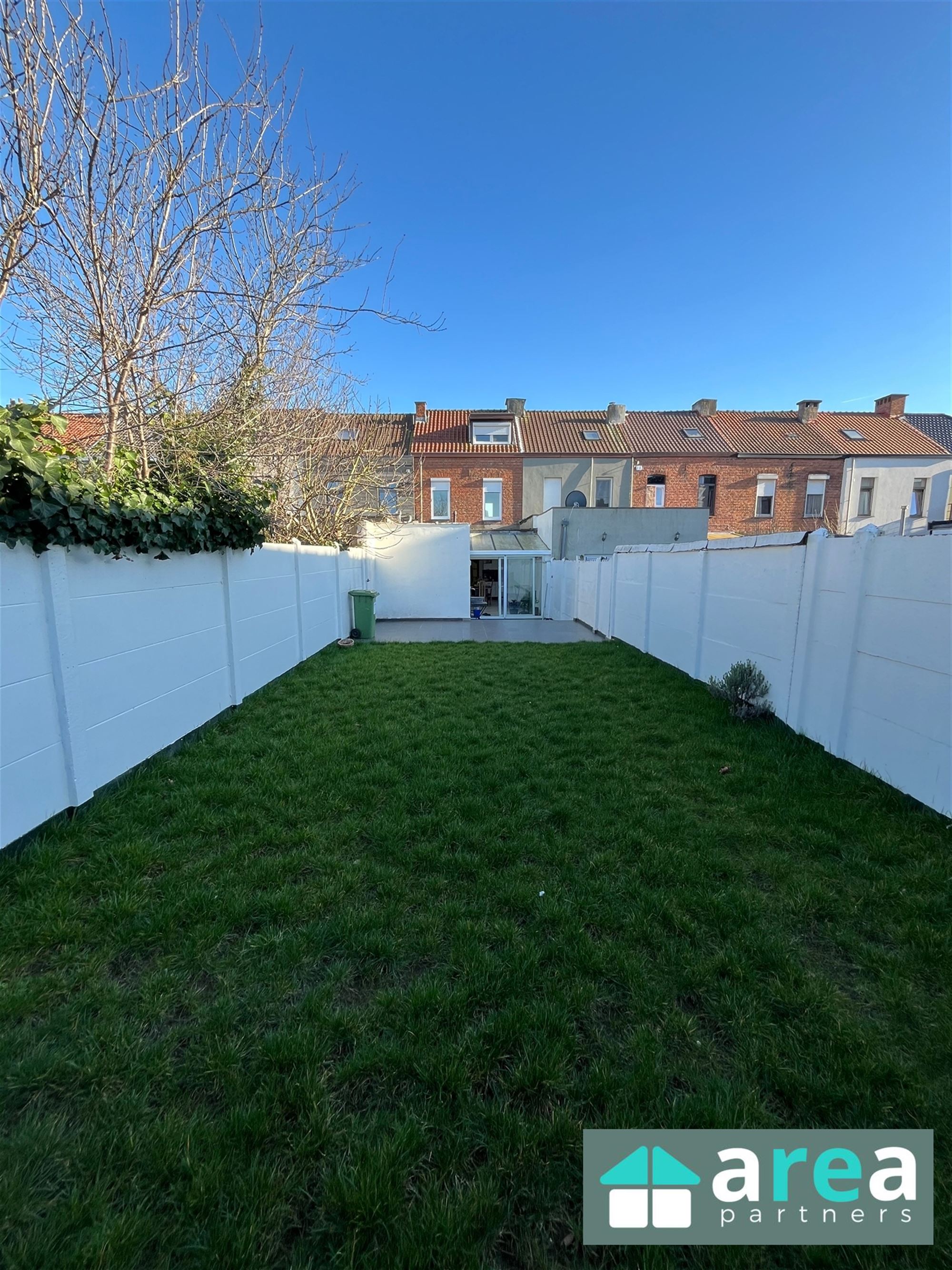 Instapklare gezinswoning met 4 slpk. én tuin in Sint-Niklaas! - foto 4