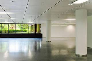 Excellent and prestigious office building in a green environment in Tervuren. Good accessibility to the airport, the Brussels Ring and...