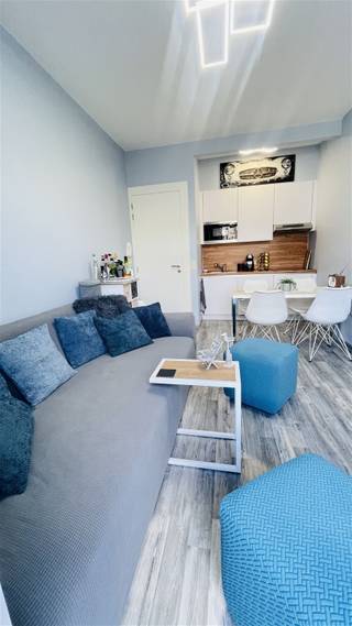 Welkom in dit gezellige en modern ingerichte appartement in het hart van Blankenberge. Dit fijne woonruimte van 38m² biedt het perfecte...