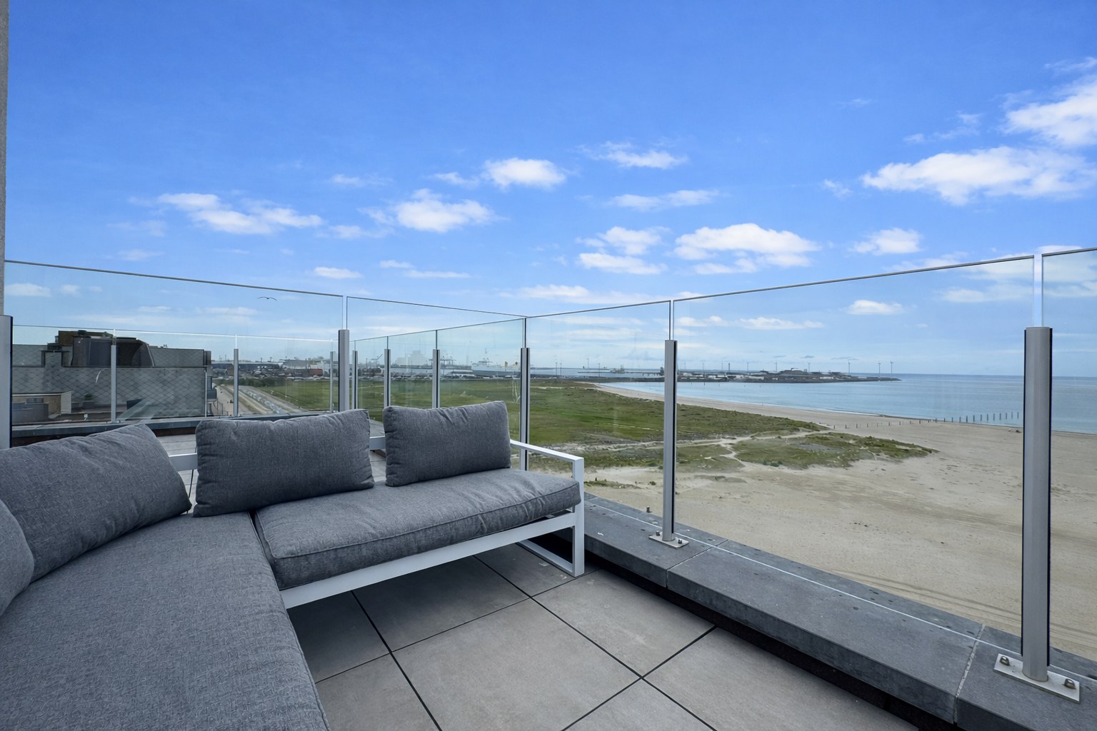 Exclusief hoekpenthouse met uitzonderlijk zeezicht en riant zonneterras in Heist. - foto 4